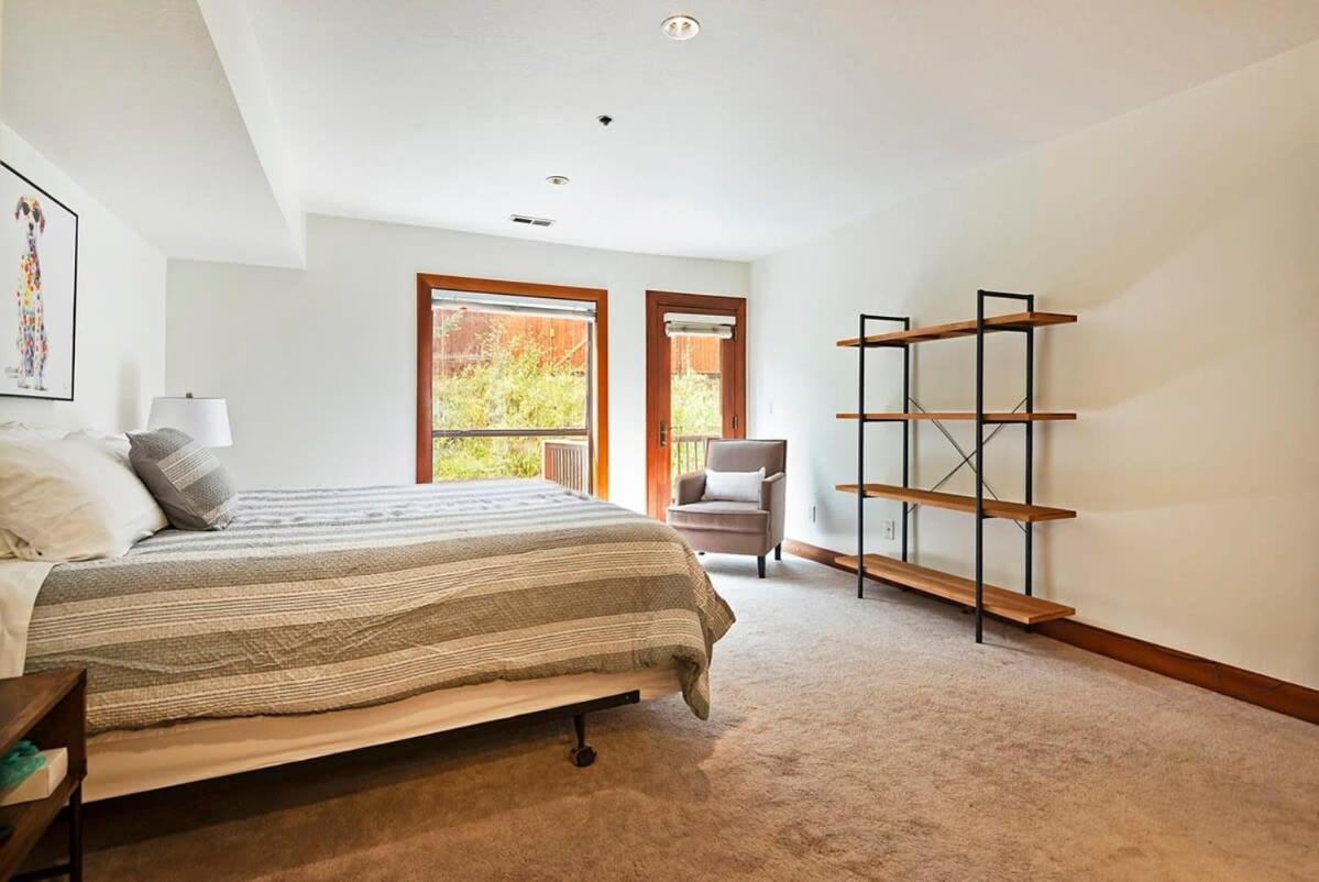 Stunning Location 2Bdr Condo Retreat パークシティ エクステリア 写真
