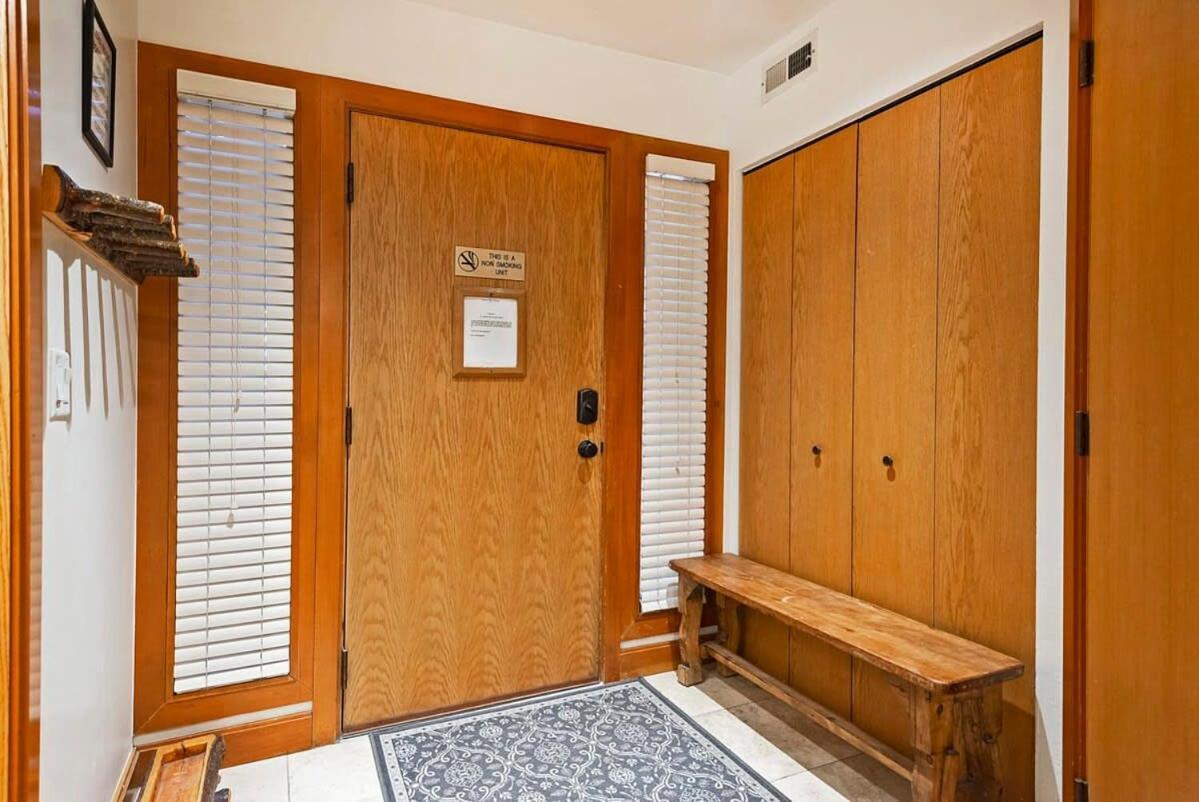 Stunning Location 2Bdr Condo Retreat パークシティ エクステリア 写真